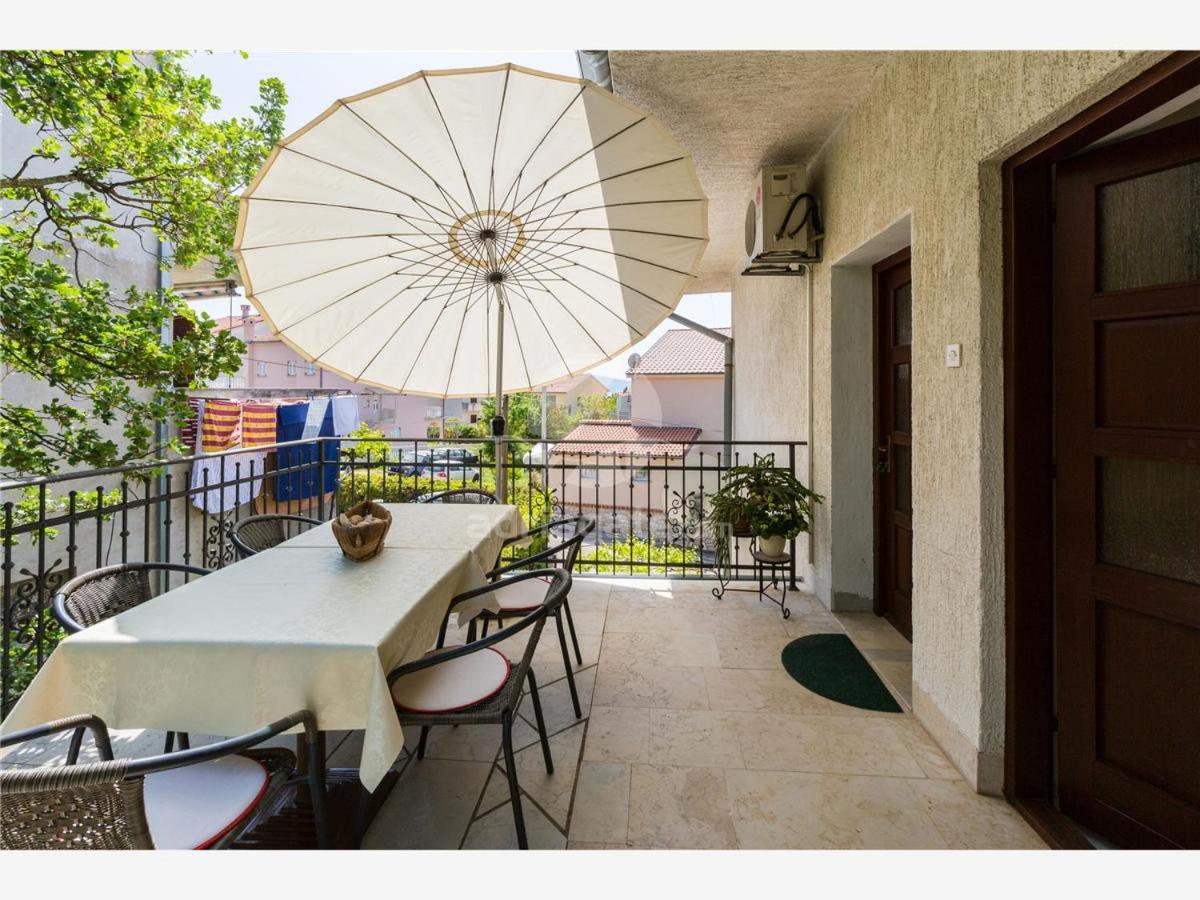 Apartments Dora セルツェ エクステリア 写真